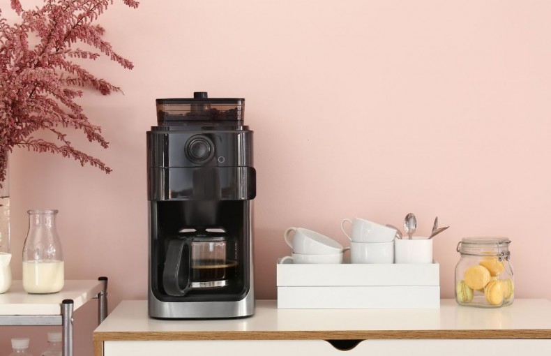 Saiba como fazer café na cafeteira elétrica